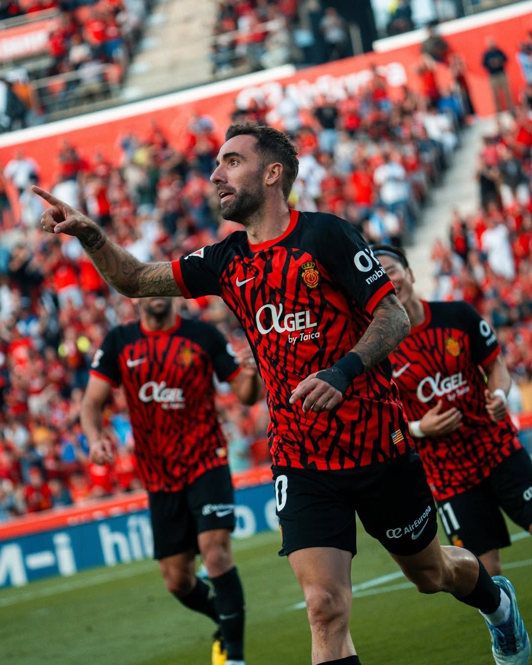 darder-comemorando-gol-pelo-mallorca.jpg