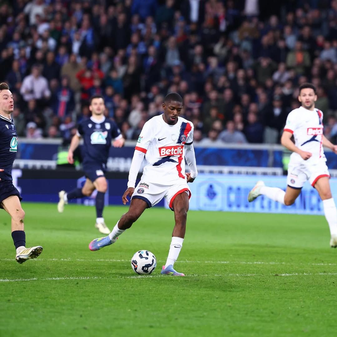 dembele-em-campo-pelo-psg.jpg