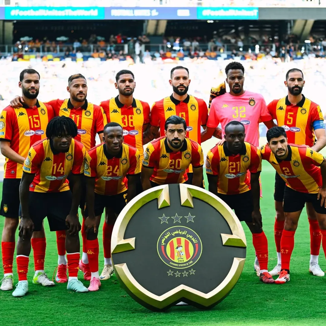 esperance-perfilado-jogadores.jpg