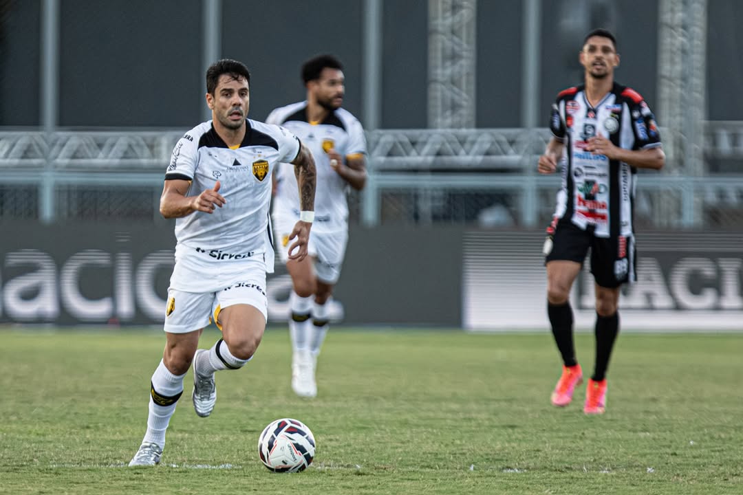 henrique-almeida-em-campo-pelo-amazonas.jpg