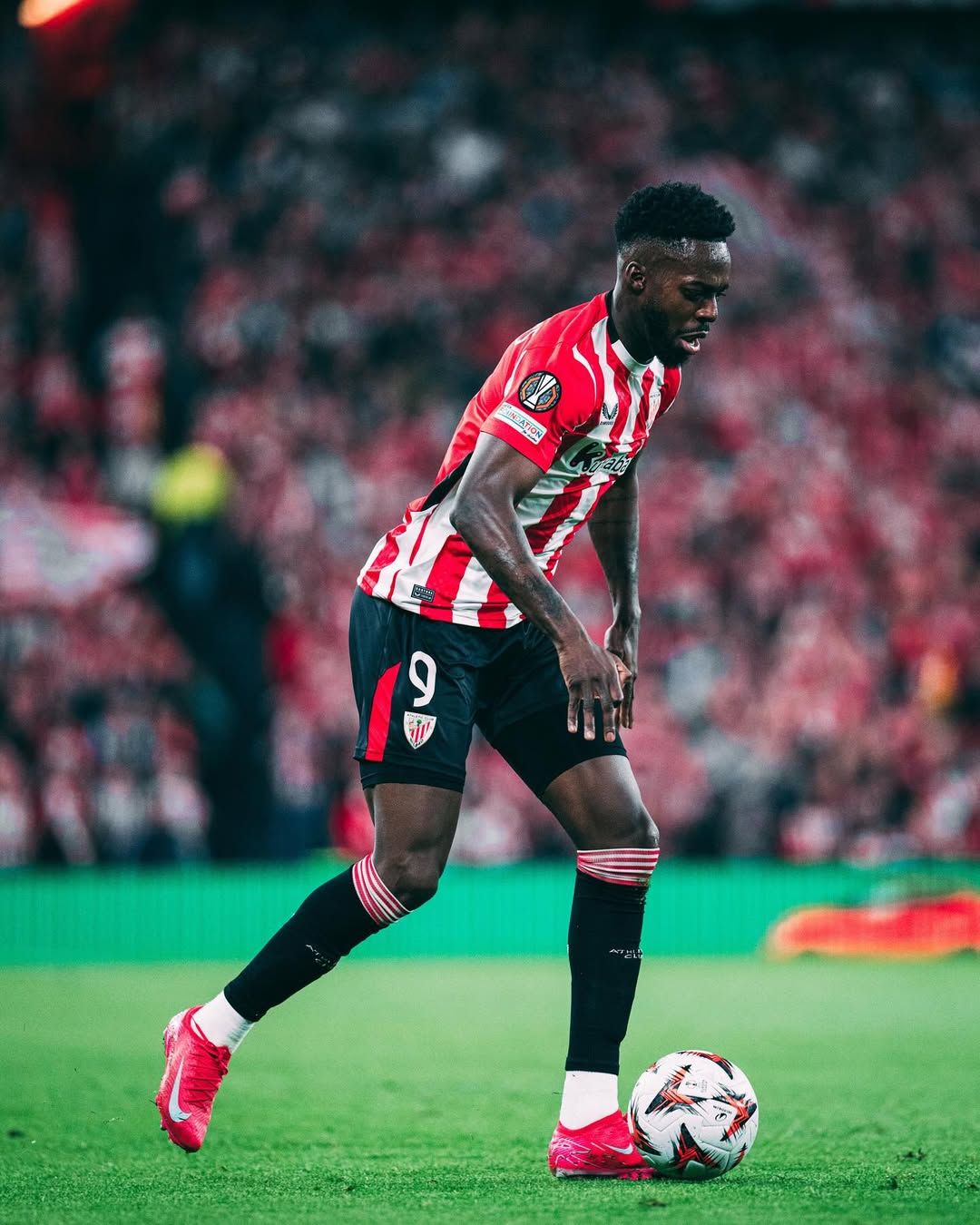 inaki-williams-em-campo-pelo-athletic-bilbao.jpg