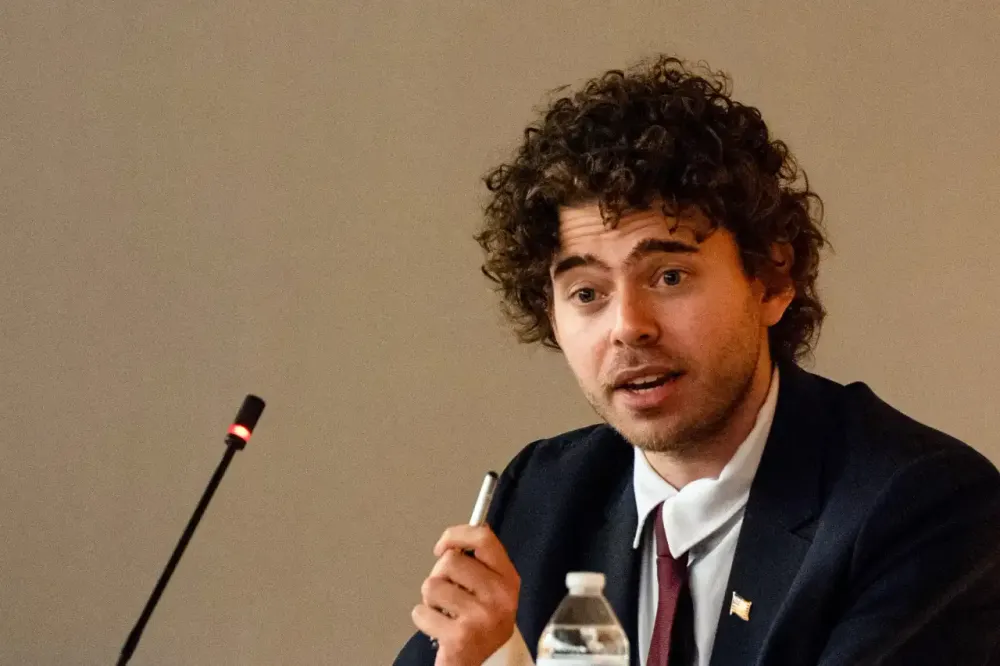 Fundador de site de apostas se torna o bilionário mais jovem sem herança do mundo