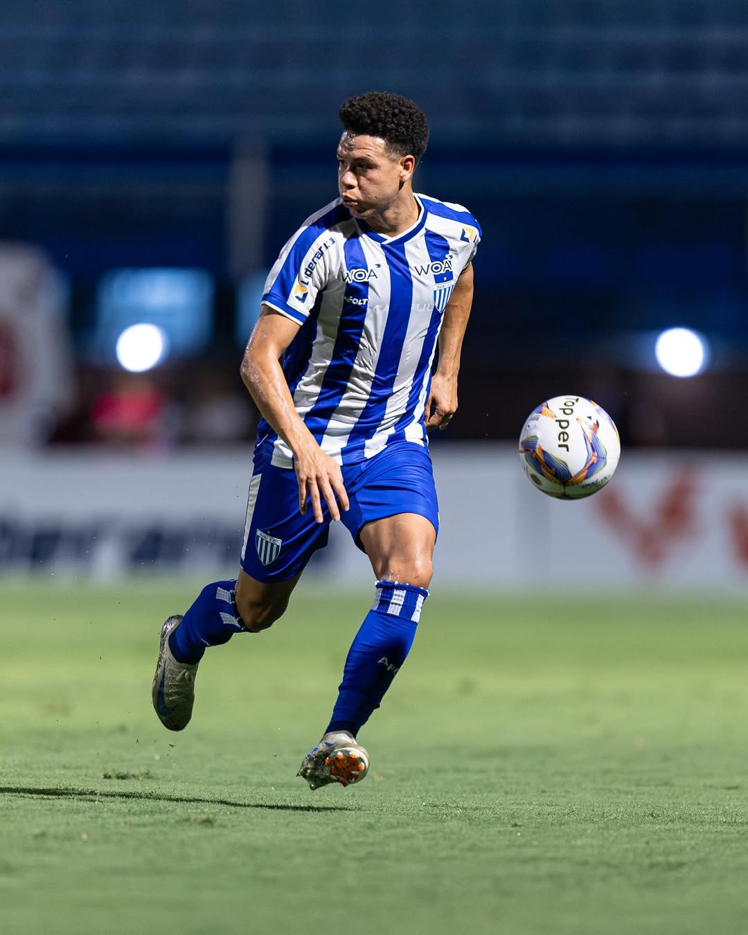 marquinhos-gabriel-em-campo-pelo-avai.jpg