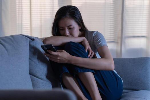 Mulheres apostam para complementar renda e estão entre as mais impactadas pelas bets no Brasil