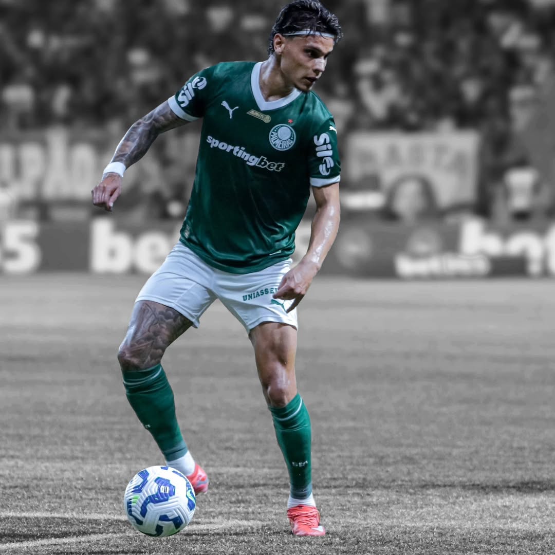 richard-rios-em-campo-pelo-palmeiras.jpg